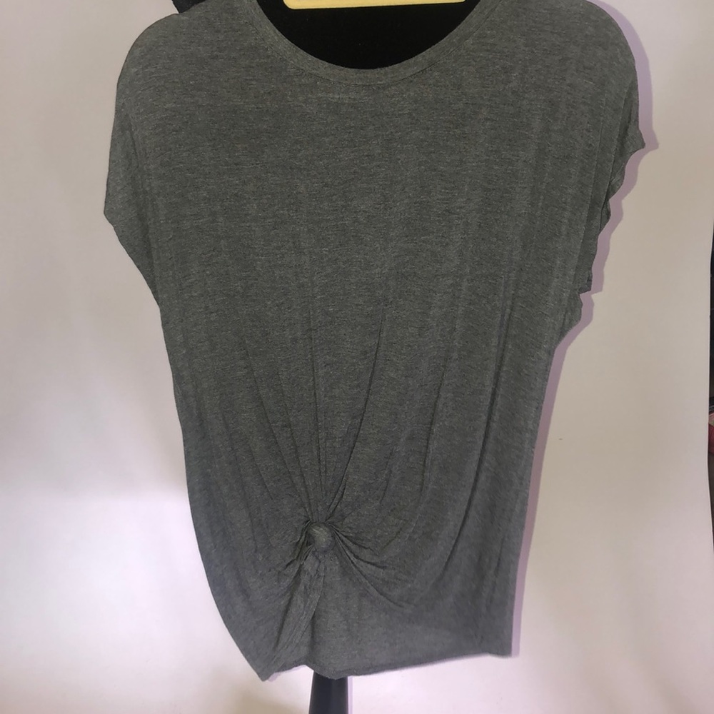 Free to Live dark grey T-shirt